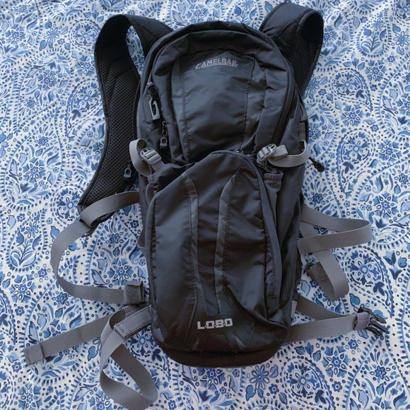 lobo hydration pack